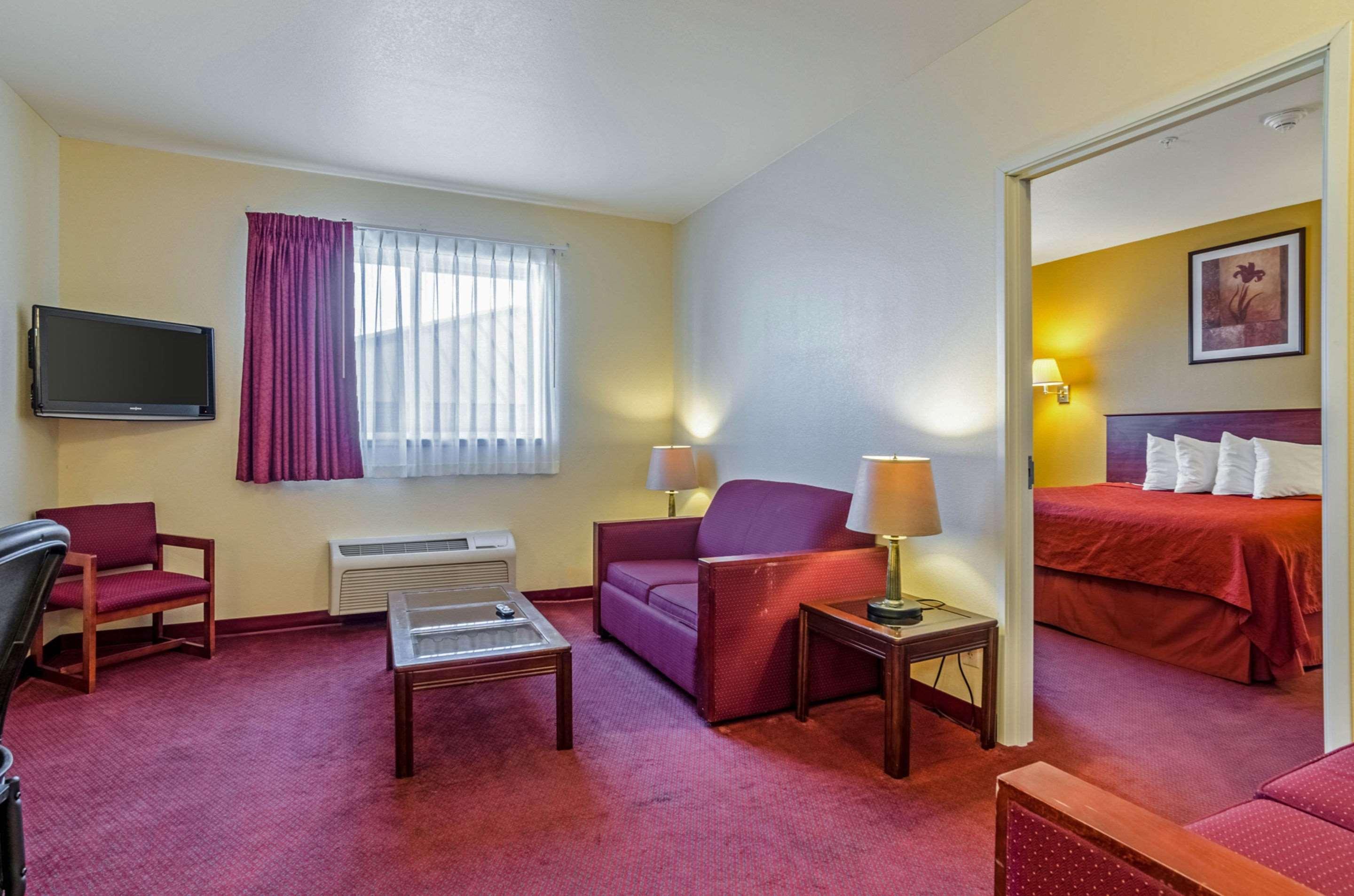 Quality Inn & Suites 파크시티 외부 사진